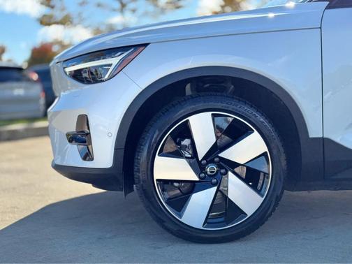 2022 Volvo C40 Recharge Pure Electric P8 Ultimate