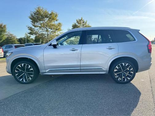 2025 Volvo XC90 PLUS