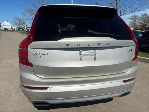 Luminous Sand 2016 Volvo XC90 T6 Momentum
