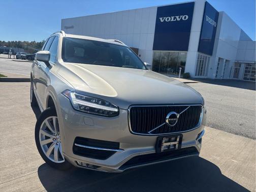 Luminous Sand 2016 Volvo XC90 T6 Momentum