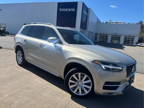 Luminous Sand 2016 Volvo XC90 T6 Momentum
