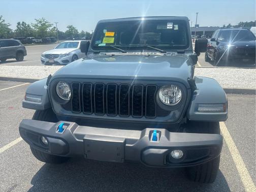 Anvil Clearcoat 2024 Jeep Wrangler 4xe Sport