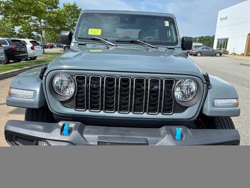Anvil Clearcoat 2024 Jeep Wrangler 4xe Sport
