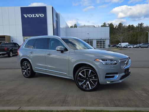 2024 Volvo XC90 B6 Plus Bright Theme 7-Seater