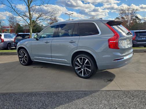 2024 Volvo XC90 B6 Plus Bright Theme 7-Seater