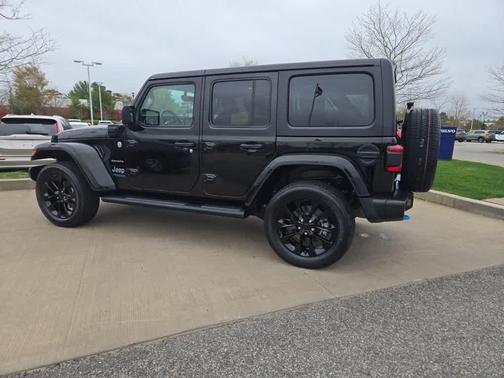 2022 Jeep Wrangler Unlimited 4xe Sahara