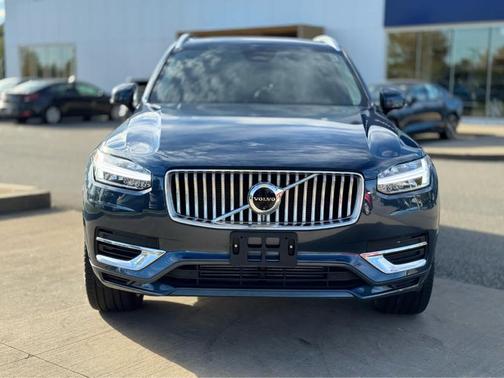 2024 Volvo XC90 Recharge Plug-In Hybrid T8 Plus 6-Seater