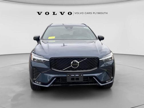 Denim Blue 2027 Volvo XC60 CORE
