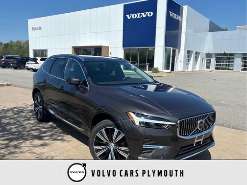 Platinum Grey Metallic 2023 Volvo XC60 B5 Plus Bright Theme