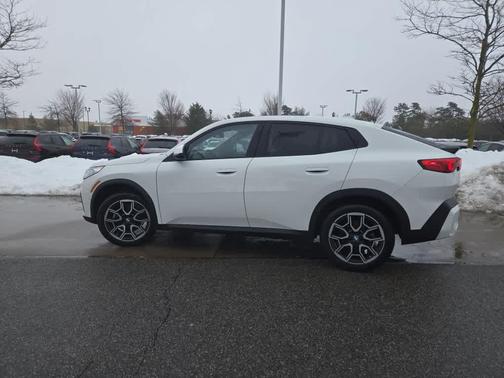 2026 BMW X2 xDrive28i