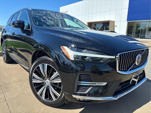 Onyx Black Metallic 2022 Volvo XC60 B5 Inscription