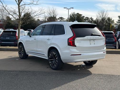 2026 Volvo XC90 B6 Plus 7-Seater