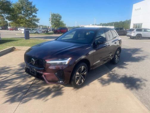 2026 Volvo XC60 B5 Plus