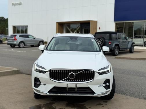 2022 Volvo XC60 B6 Inscription