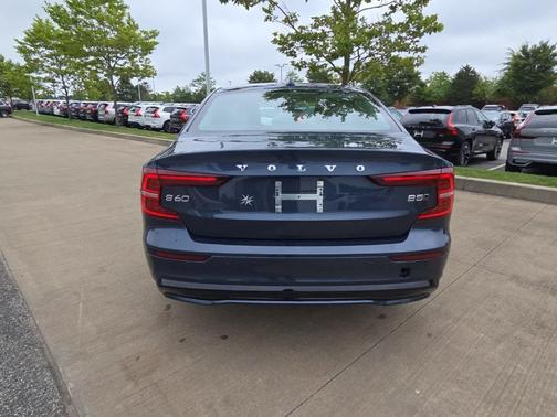 2025 Volvo S60 B5 Core