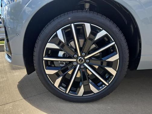 2026 Volvo XC60 ULTRA