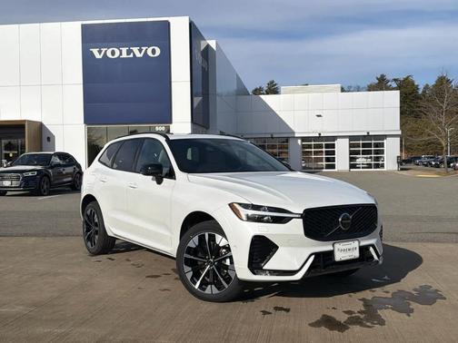2026 Volvo XC60 B5 Plus