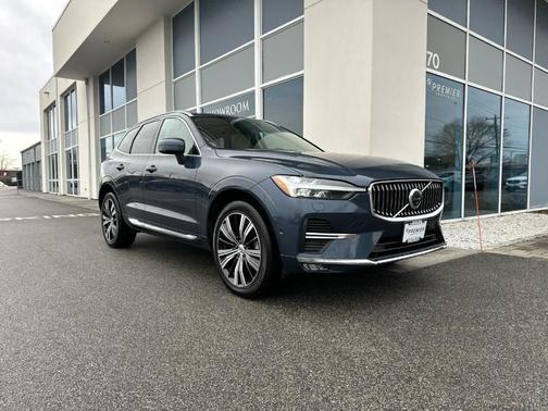 2023 Volvo XC60 B5 Plus Bright Theme