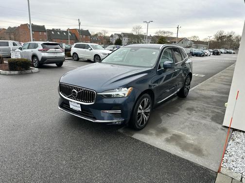 2023 Volvo XC60 B5 Plus Bright Theme