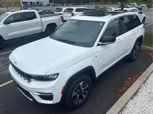 2022 Jeep Grand Cherokee 4xe Base