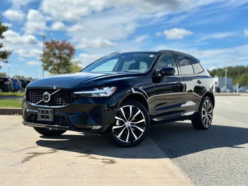 2025 Volvo XC60 B5 Plus