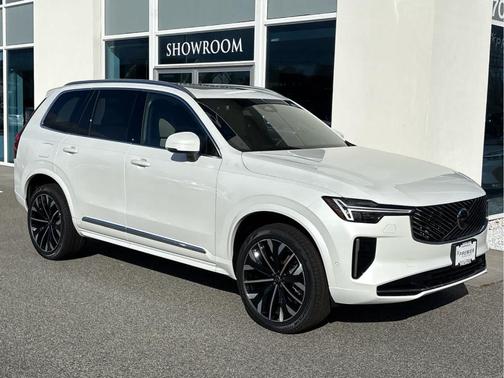 2026 Volvo XC90 B6 Plus 7-Seater