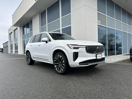 2026 Volvo XC90 B6 Plus 7-Seater