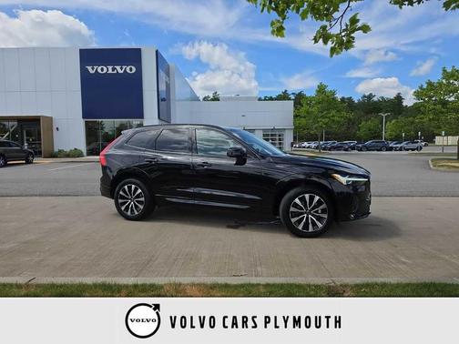 Onyx Black Metallic 2024 Volvo XC60 B5 Core Dark Theme