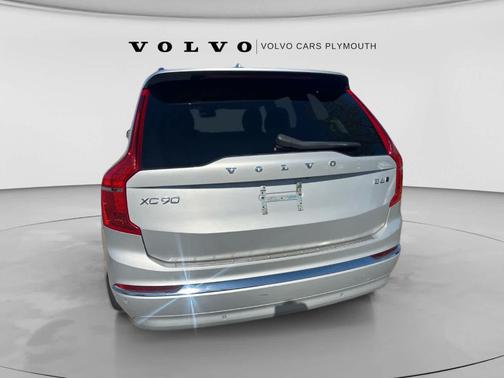 Silver 2023 Volvo XC90 B6 Plus 7-Seater