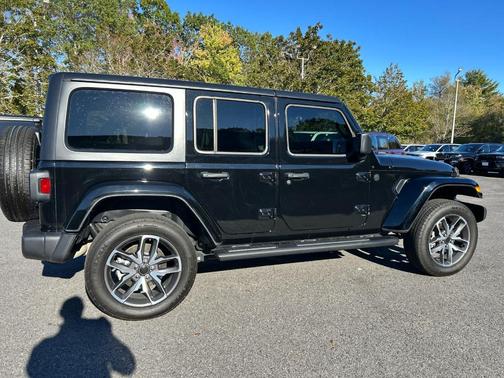 2024 Jeep Wrangler 4xe Sport