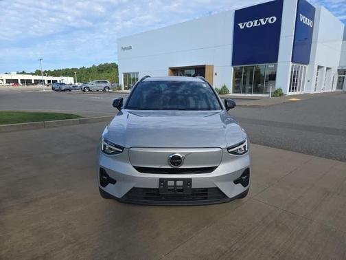 2023 Volvo XC40 Recharge Pure Electric Twin Plus