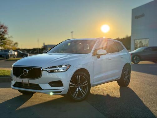 2019 Volvo XC60 T6 Momentum