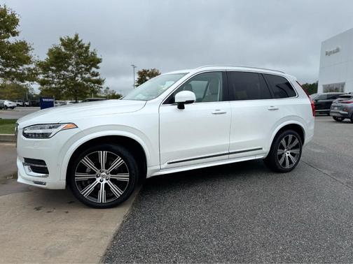 2024 Volvo XC90 B6 Plus Bright Theme 7-Seater