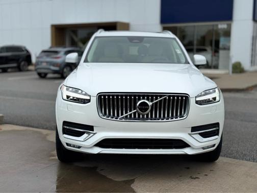2024 Volvo XC90 B6 Plus Bright Theme 7-Seater