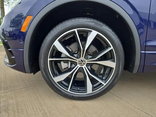 2022 Volkswagen Tiguan 2.0T SEL R-Line