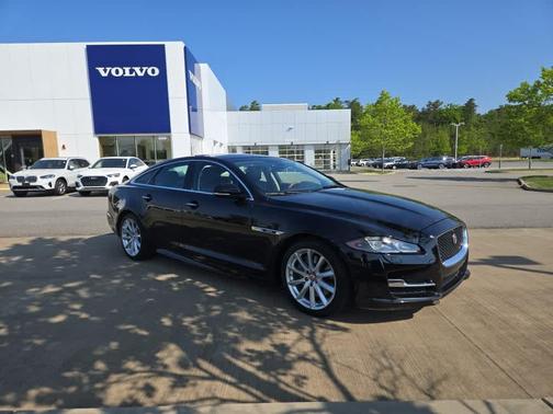 2016 Jaguar XJ XJ R-Sport