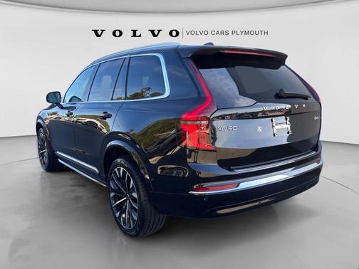 Onyx Black Metallic 2026 Volvo XC90 B6 Plus 7-Seater