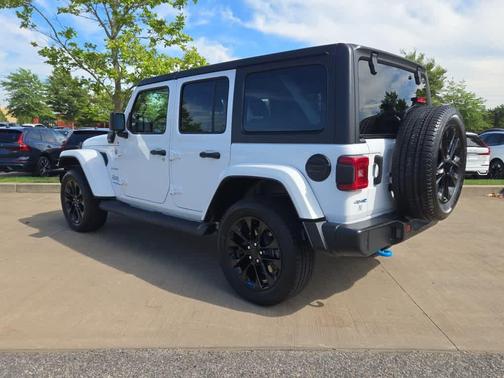 2022 Jeep Wrangler Unlimited 4xe Sahara