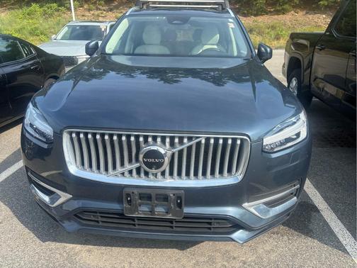 Denim Blue Metallic 2024 Volvo XC90 B6 Plus Bright Theme 6-Seater