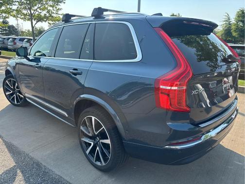 Denim Blue Metallic 2024 Volvo XC90 B6 Plus Bright Theme 6-Seater