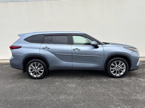 2023 Toyota Highlander Limited