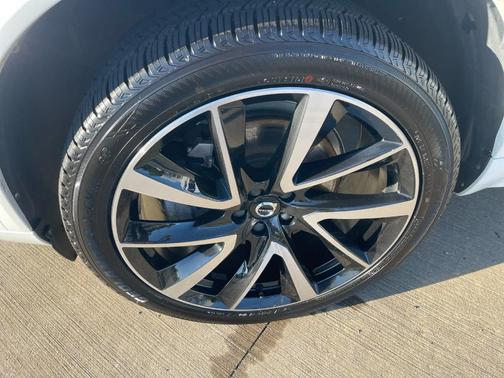 2023 Volvo XC90 B6 Plus 6-Seater