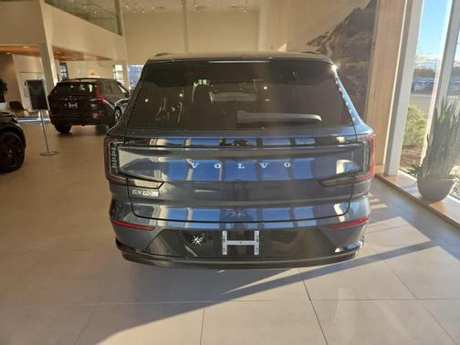 2025 Volvo EX90 Twin Motor Performance Ultra