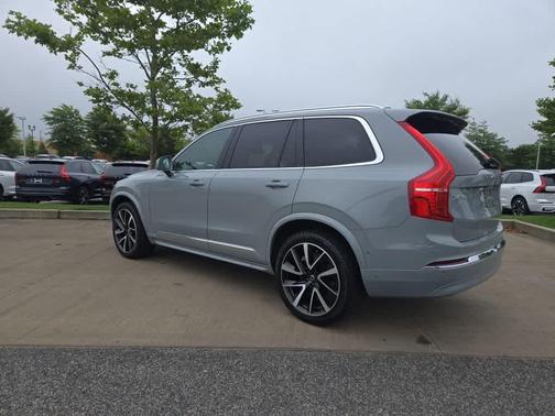 2024 Volvo XC90 B5 Plus Bright Theme