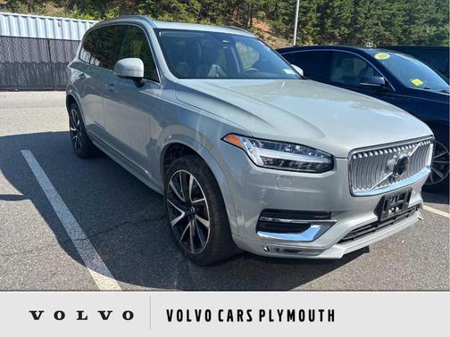 2024 Volvo XC90 B5 Plus Bright Theme