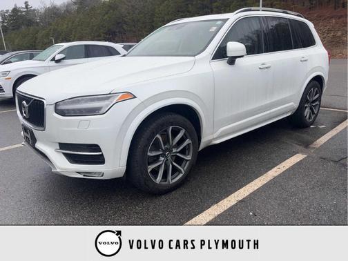2017 Volvo XC90 T6 Momentum