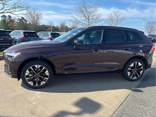 Mulberry Red 2026 Volvo XC60 B5 Plus