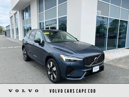 2025 Volvo XC60 Plug-In Hybrid T8 Plus