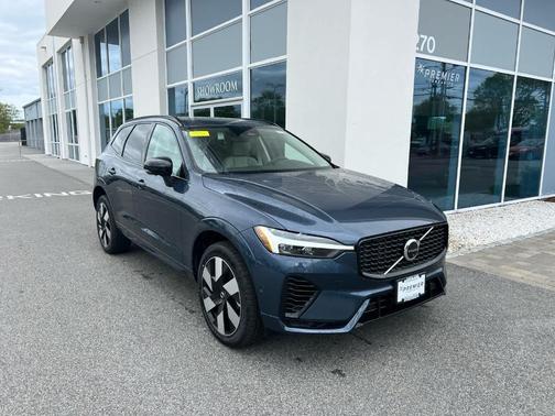 2025 Volvo XC60 Plug-In Hybrid T8 Plus