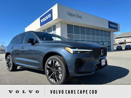 Denim Blue Metallic 2026 Volvo XC60 Plug-In Hybrid T8 Plus